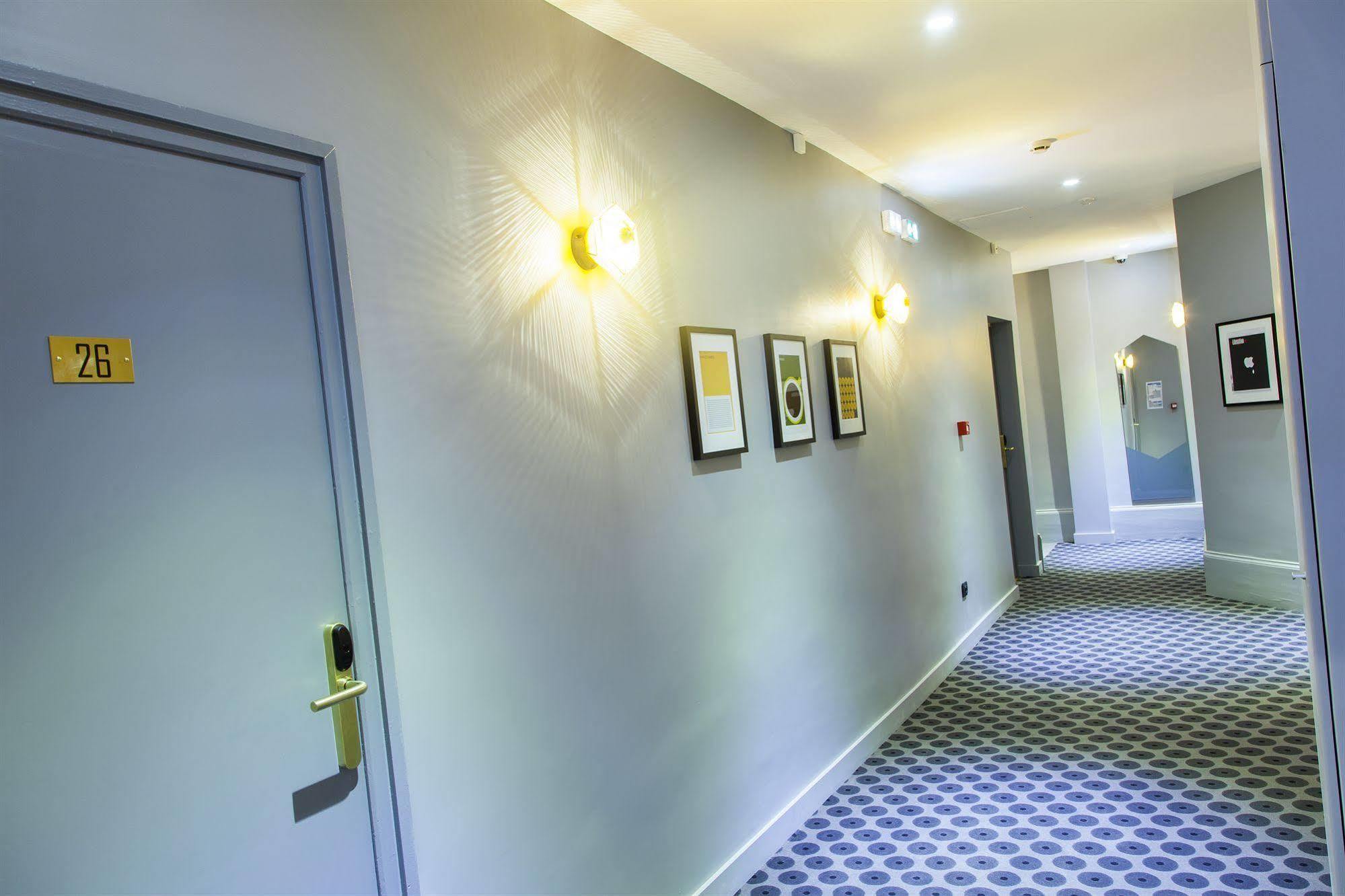The Originals Boutique, Hotel Le Lion, Clermont-Ferrand Eksteriør billede